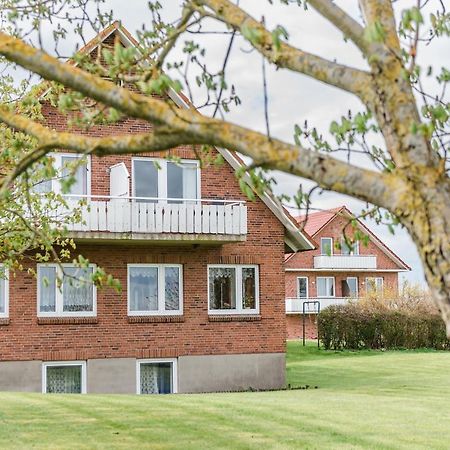 Straendhus Bed&Breakfast Hasselberg  Ngoại thất bức ảnh