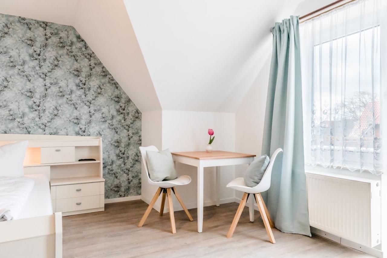 Straendhus Bed&Breakfast Hasselberg  Ngoại thất bức ảnh